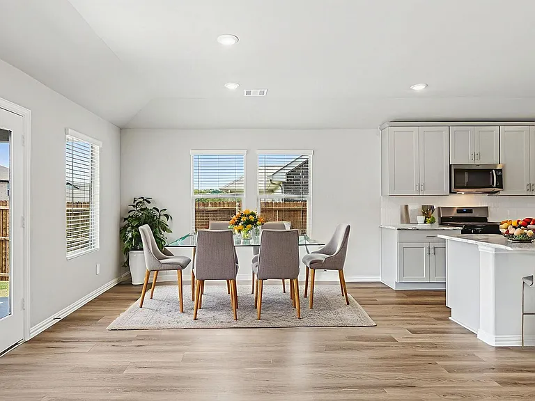 602 Midnight Oak Dr — Photo 2