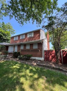 7 E Chestnut Street, Central Islip, NY, 11722