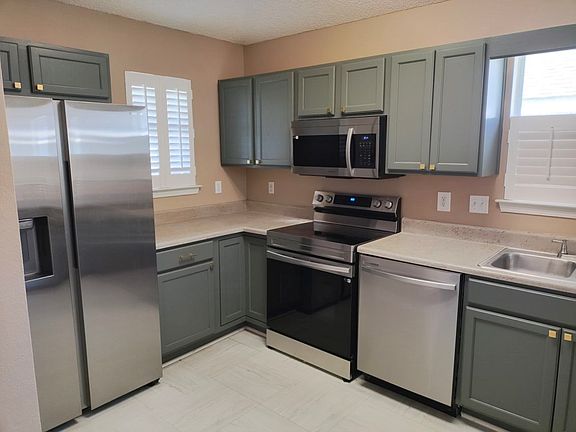 4th image of 3091 Flintlock Dr