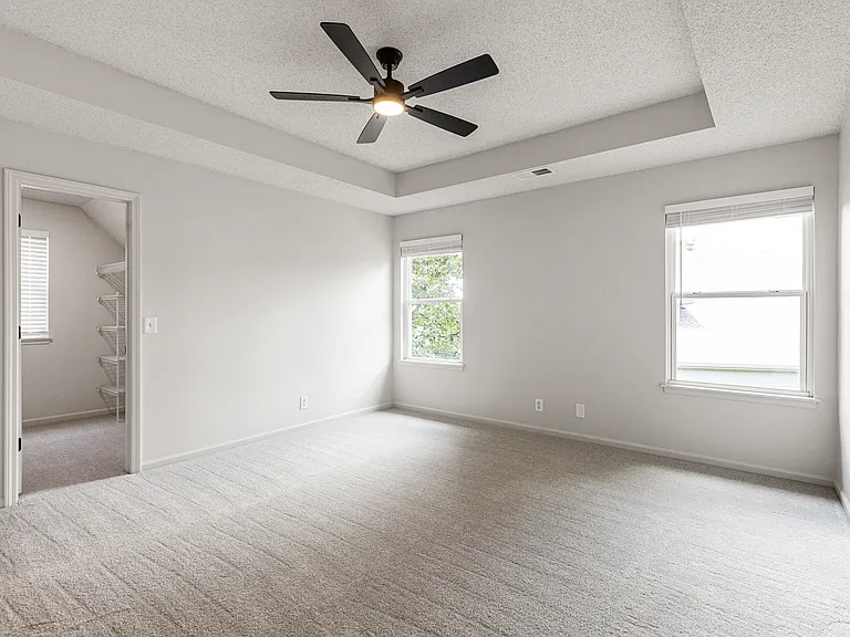 22808 W 73rd St — Photo 24