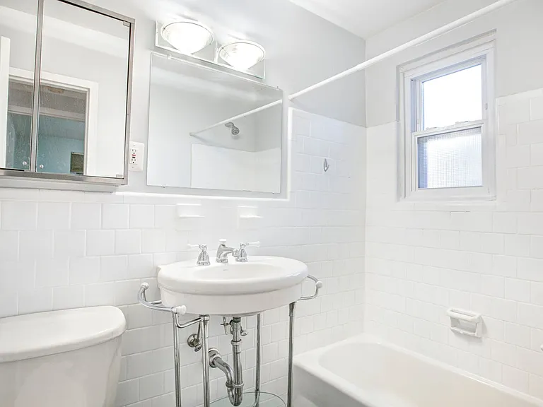 1627 Massachusetts Ave SE #304 — Photo 6