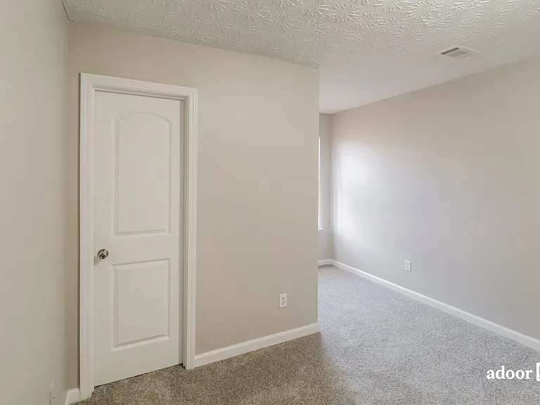 1133 McConaughy Ct — Photo 13