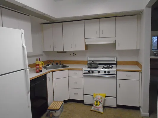 Rented by 18 REALTY | media 5