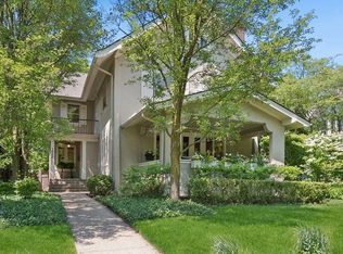 1022 Sheridan Rd, Evanston, IL 60202