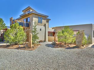 320 N Trapper Rd, Taos, NM 87571