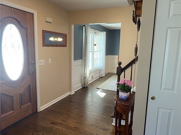 3rd image of 68 Labrador Dr