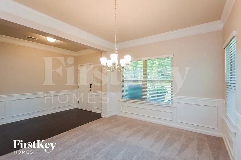 4 bed, 4.0 bath, 3124 sqft, $2,380 — Photo 4