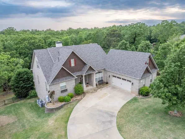 407 Greystone Blvd, Cabot, AR 72023