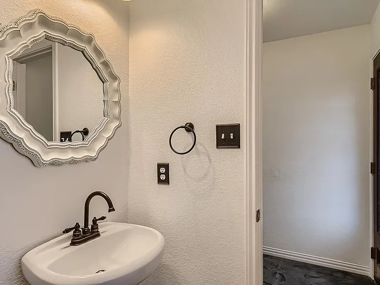 177 Flagstone Trl — Photo 5