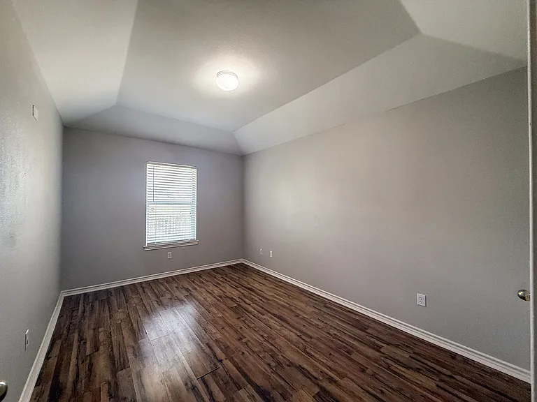 3020 Pine Valley Dr — Photo 9
