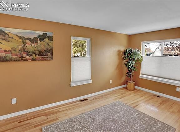 5th image of 1264 Firefly Cir