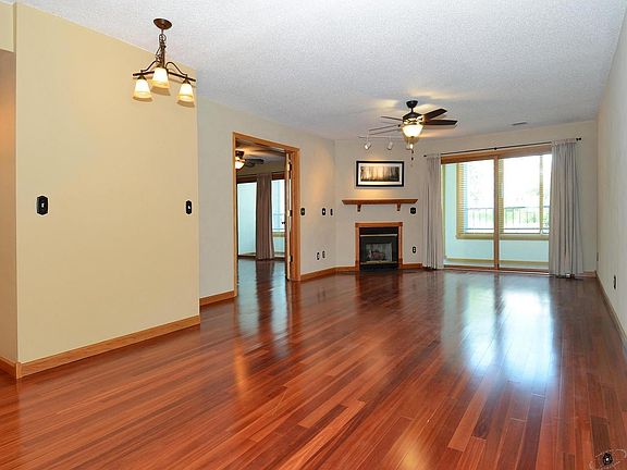 2nd image of 5383 Mariners Cove Dr Unit 402