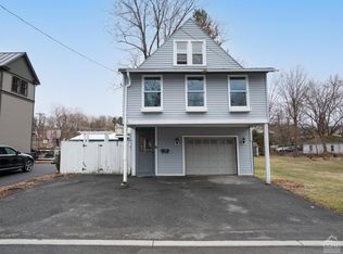 5 Washington Ave, Chatham, NY 12037