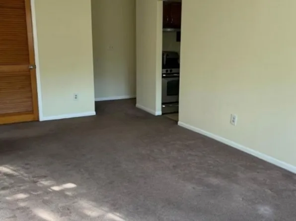162 College Dr, Edison Twp., NJ 08817