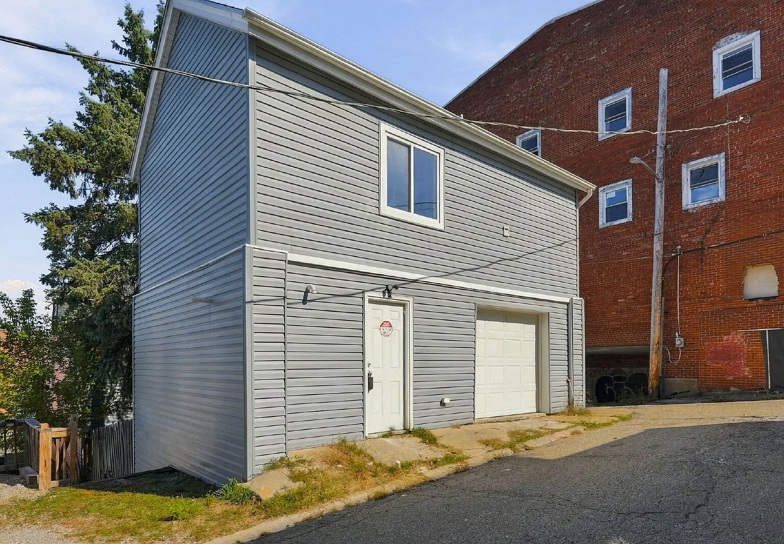 1 bed, 1.0 bath, $900 — Photo 2