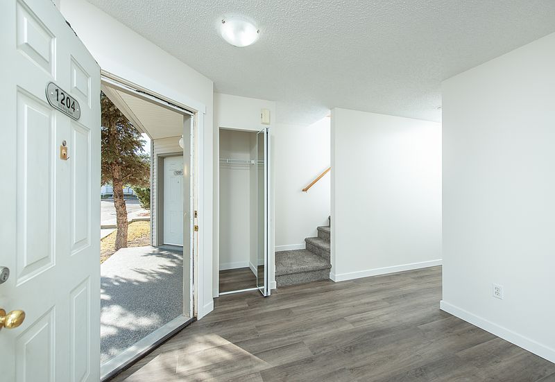 Spruce Grove Apartment for rent - 2 Bedrooms — photo 68