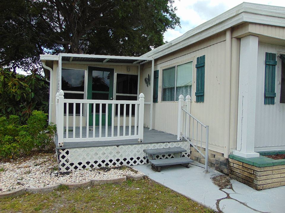 1st image of 2883 Bay Aristocrat Dr