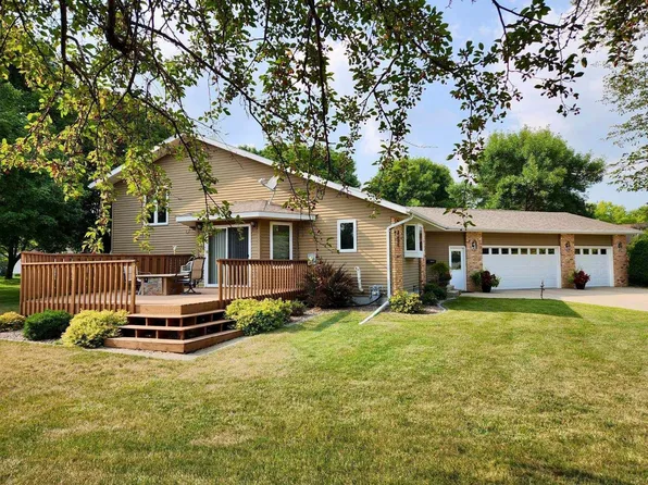 610 Adobe Cir, Marshall, MN 56258