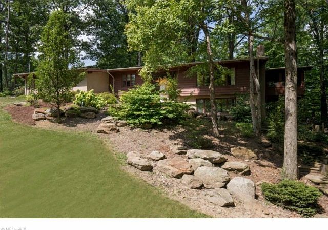 1st image of 735 Blueberry Hill Dr