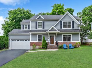 656 Wyndemere Ave, Ridgewood, NJ 07450