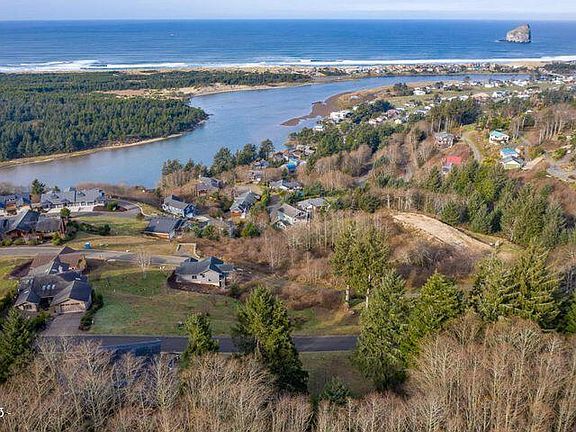 2nd image of 11 Pacific Seawatch Brooten Ct