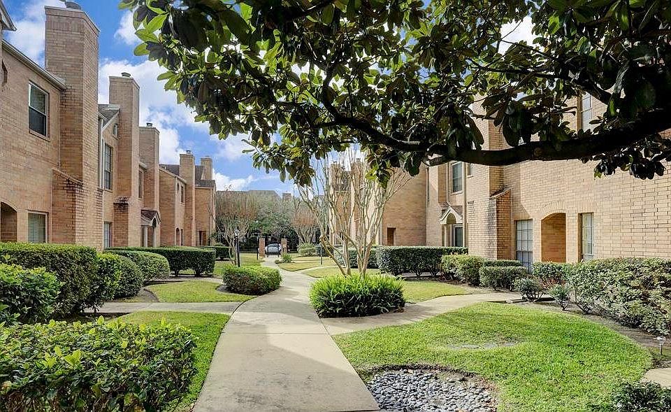 Community Courtyards