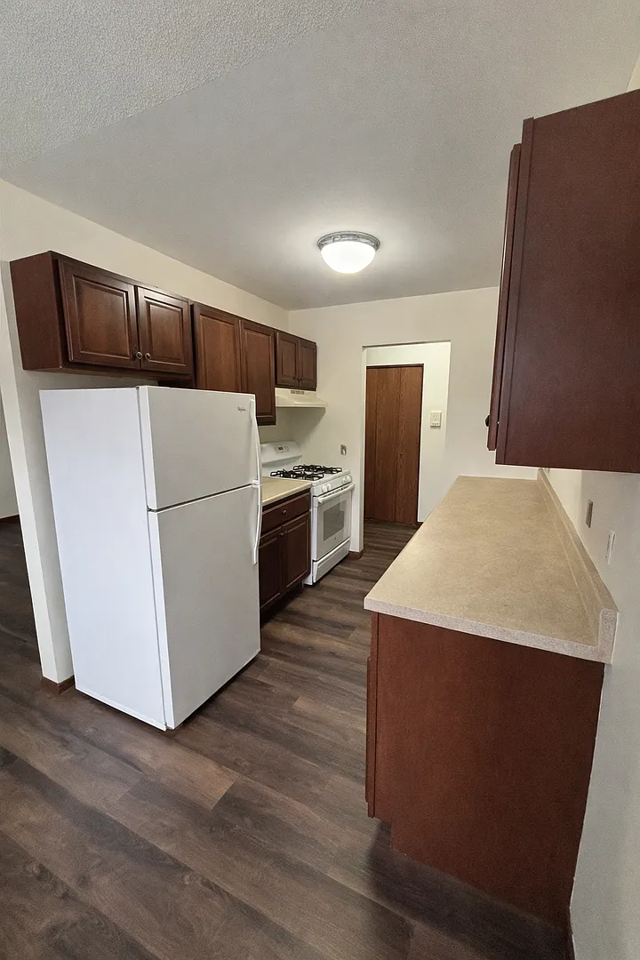 5211 Xerxes Ave N, Brooklyn Center, MN 55444 (12 Units) — Photo 3