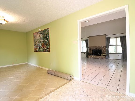 4th image of 606 Park Leaf Ln