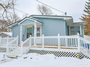 607 Park St, Fenton, MI 48430