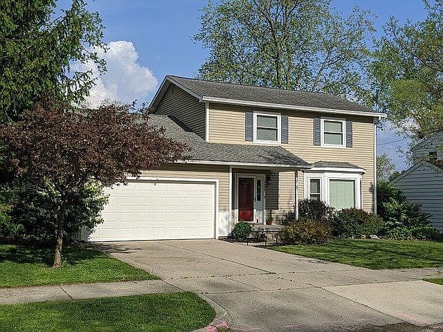 2nd image of 1425 Dicken Dr