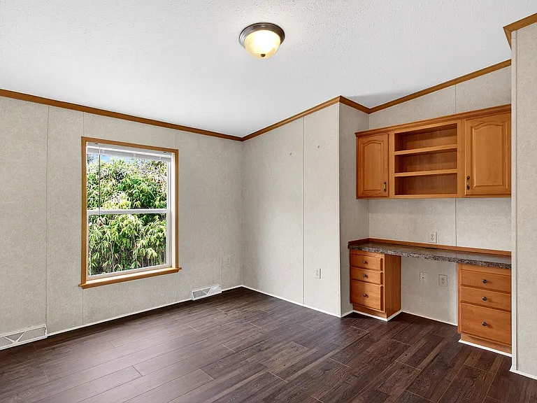 15 W Redwood Ave — Photo 39