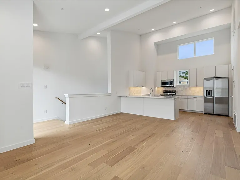 6144 Oram St #5 — Photo 14