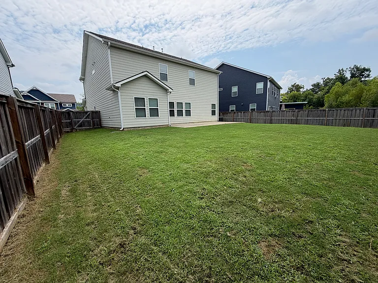7565 Highborne Ln — Photo 22