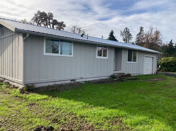 1115 Thayer Ave, Cottage Grove, OR 97424