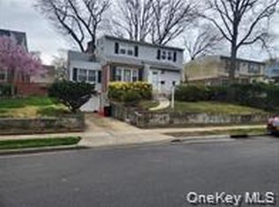 899 Cleveland Street, West Hempstead, NY 11552