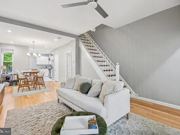 115 E Duval St, Philadelphia, PA 19144