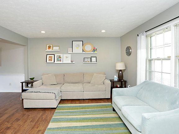 4th image of 4317 Forsythe Dr