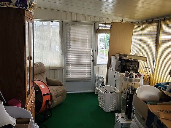 5th image of 46 Pine Aire Cir