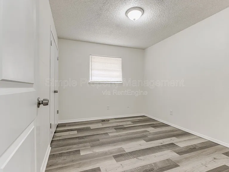 704 Pepperdine Ave — Photo 24