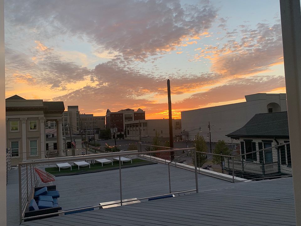 Rooftop deck