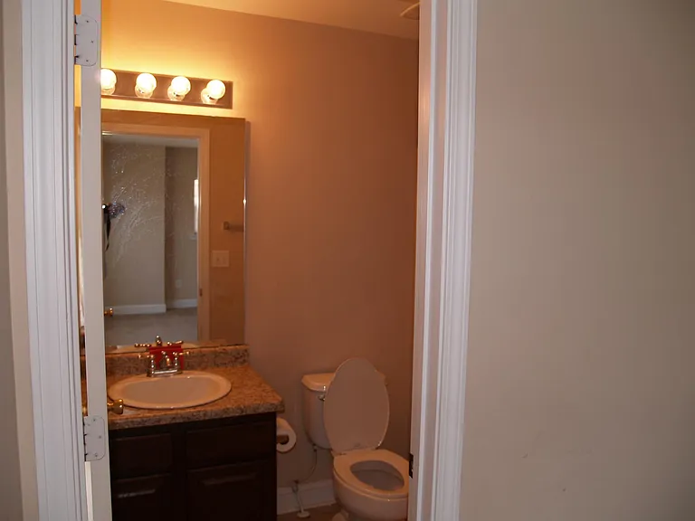 142 Silverspring Pl #A — Photo 10