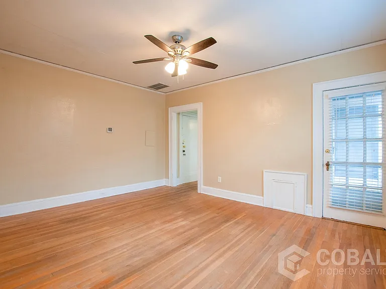 993 N Highland Ave NE #6 — Photo 3