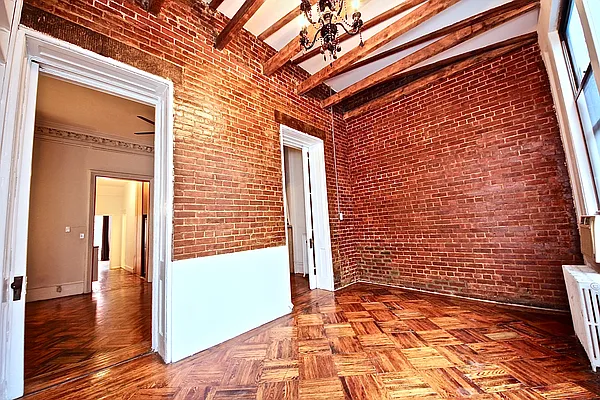 Rented by Bien Realty Ltd | media 22