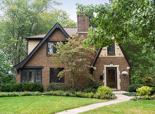 875 Oxford St, Worthington, OH 43085