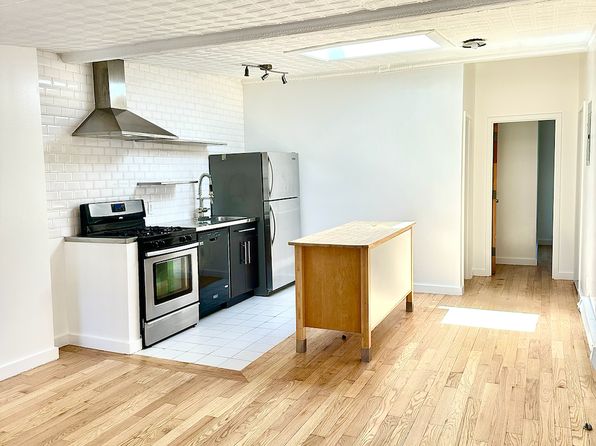 229 Kent Ave APT 3