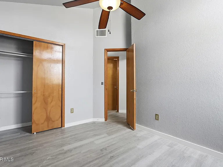6900 Imperial Ridge Dr — Photo 16