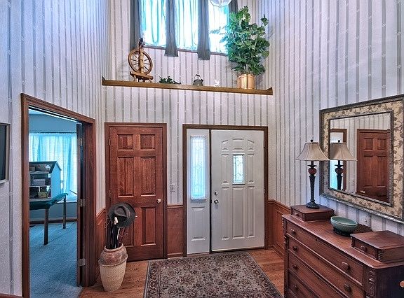 2nd image of 56877 Copper Valley Ct