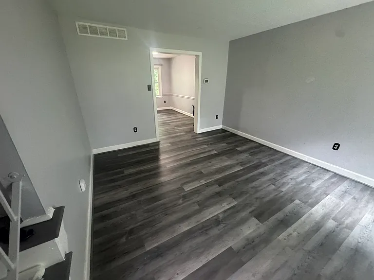 12 Sharpley Ct — Photo 1