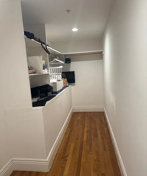 walk in closet