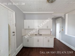 695 John F Kennedy Blvd #3M, Bayonne, NJ 07002